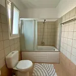 Sofia With Garden, Pool And Lounge Areas * コリンビア