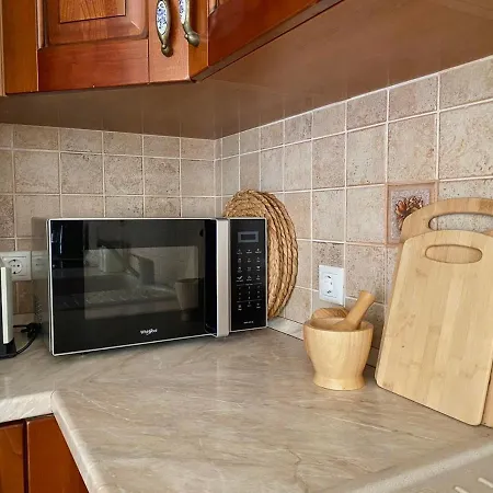 וילה Sofia With Garden, Pool And Lounge Areas