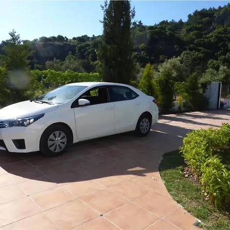 Sofia With Garden, Pool And Lounge Areas *