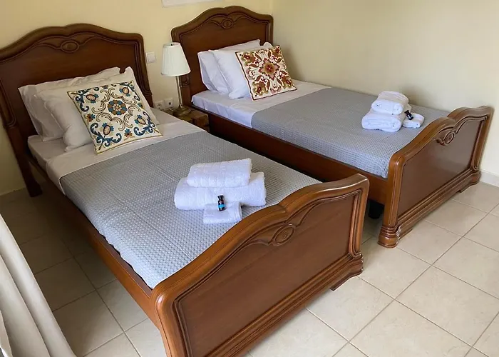 Sofia With Garden, Pool And Lounge Areas וילה *