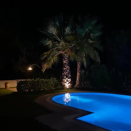 Sofia With Garden, Pool And Lounge Areas Κολύμπια