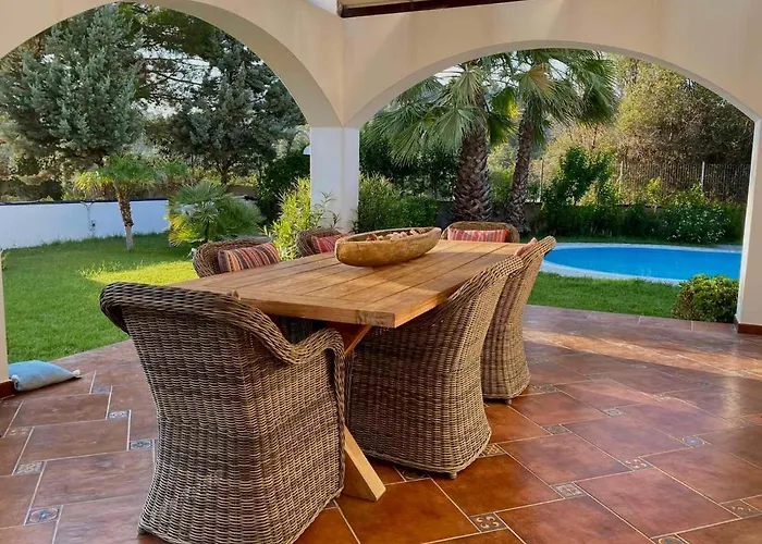Sofia With Garden, Pool And Lounge Areas Kolymbia